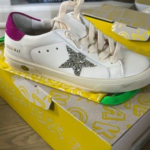 Golden goose authentic size 34 (runs large fits women 35/5) brand new w/ box
